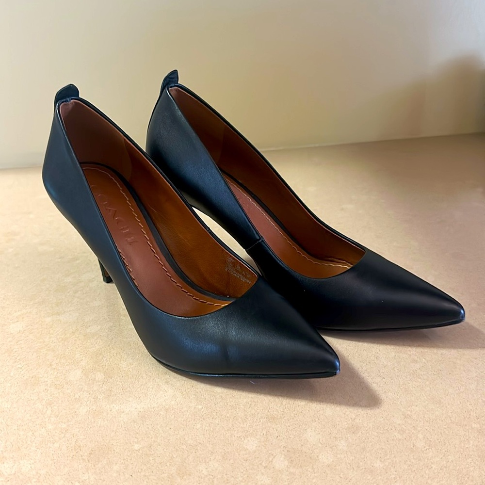 Coach Pumps - Picture 5 of 5